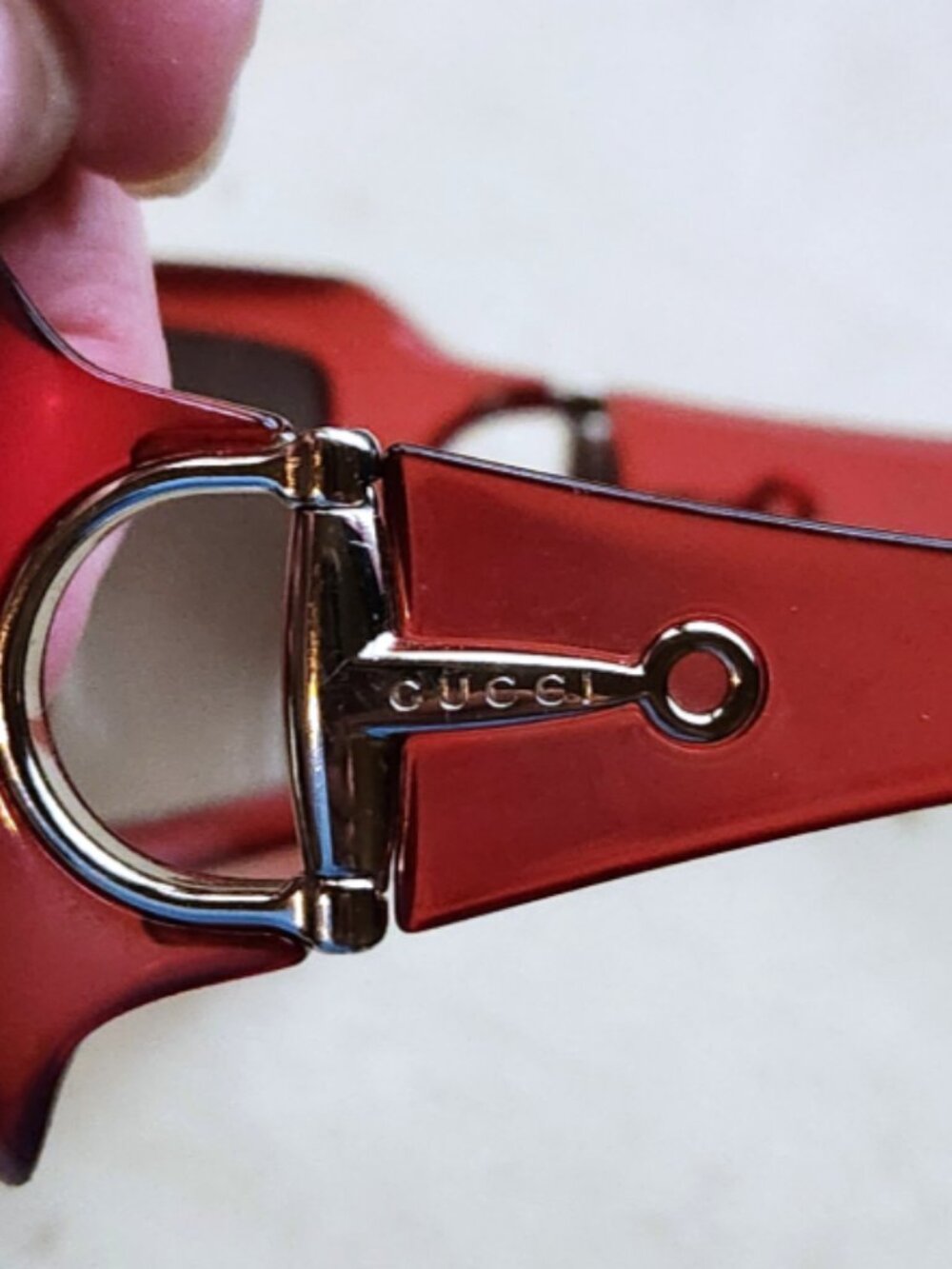 Gucci GG 2562/S Red Shield Sunglasses Italy Vintage Y2K Horsebit 60 15 115 - Picture 13 of 16